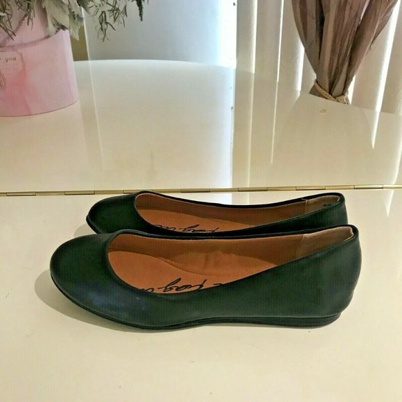 American Rag Cie Aellie  Almond Toe Ballet Flats - Picture 8 of 10